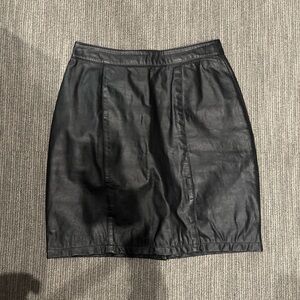 Classic Black Leather Midi Skirt - Effortless Versatility